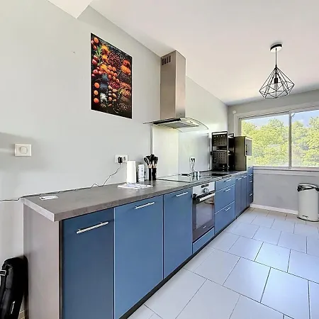 Spacieux 8 Pers Parking & Clim Centre-ville Apartment *